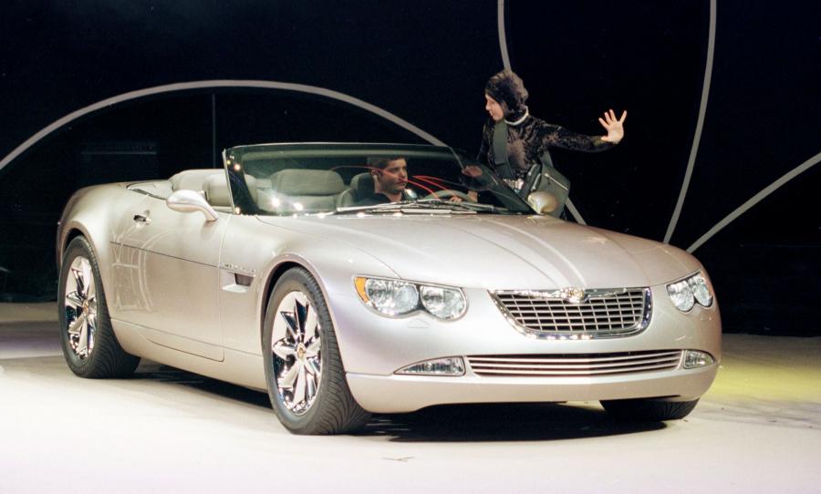  Chrysler 300C Hemi Convertible Concept 2000 года  (фото 2 из 20)